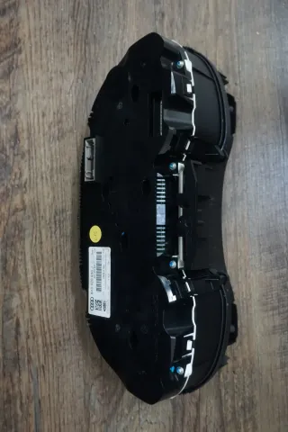 Audi A4 8K Tacho Kombiinstrument MFA FIS Diesel 8K0920930J Distanzregelung - Bild 5