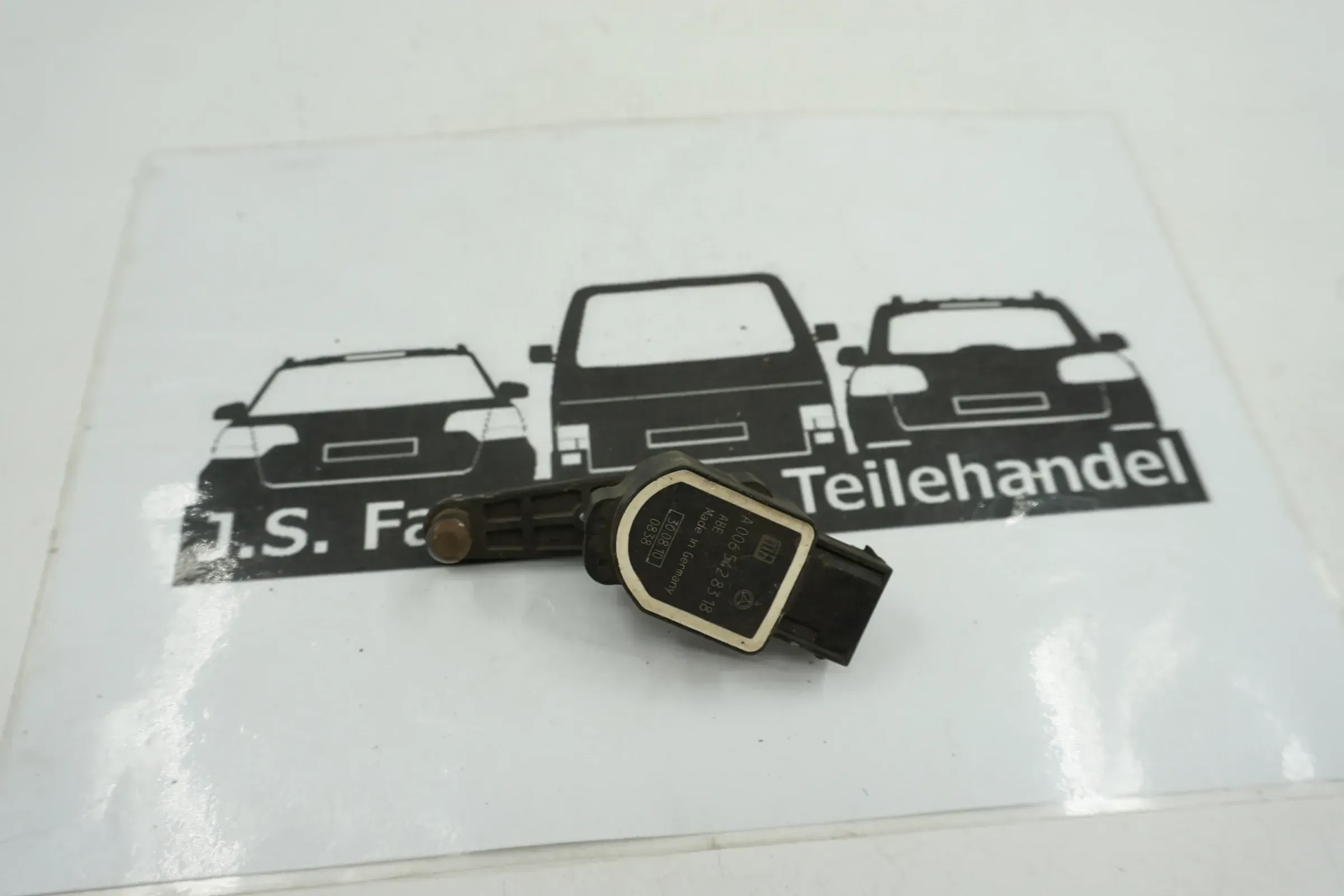 Mercedes Benz E-Klasse W212 Niveausensor Höhensensor vorne links A0065428318 - Bild 1
