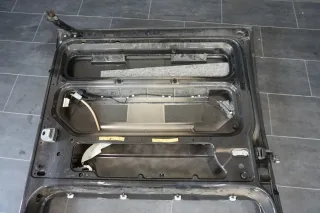 VW T5 Multivan Schiebetür Tür links Schwarz Scheibe LC9Z 2006 Caravelle - Bild 9