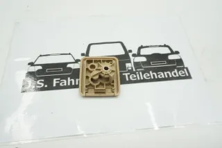 VW Bus T5 T6 Multivan Netzennwand Einhängeöse Hinten Rechts 7H0861706A Beige - Bild 3
