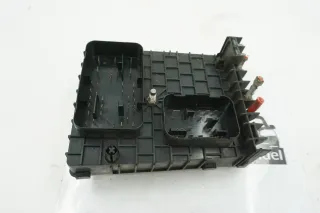 Sicherungskasten Motorraum Audi A3 8P VW Passat Eos Golf 5 1K0937124P S-Kasten - Bild 3