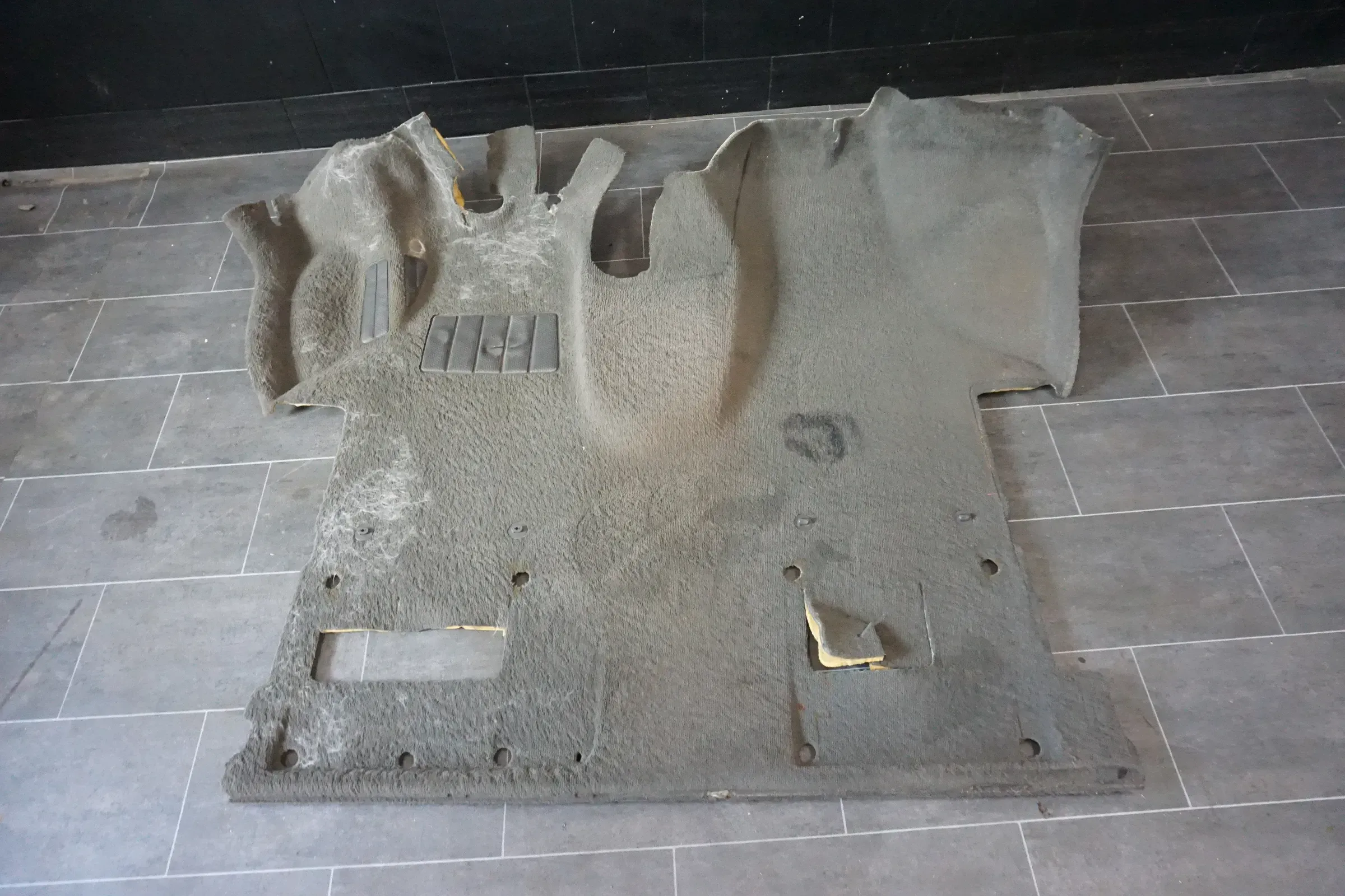 VW T5 T6 Multivan Vorne Bodenmatte Fußboden Teppich Anthrazit Original - Bild 1