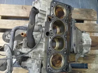 Motor VW Passat 3BG Audi A4 8E 1,6 ALZ Benzin Motor 102 PS 75kw Rumpf - Bild 9