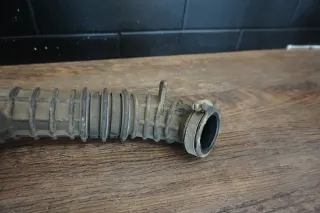 Original VW Bus T5 2,0 TDI Ansaugschlauch Ladeluftschlauch Luftrohr 7E0129627C - Bild 2