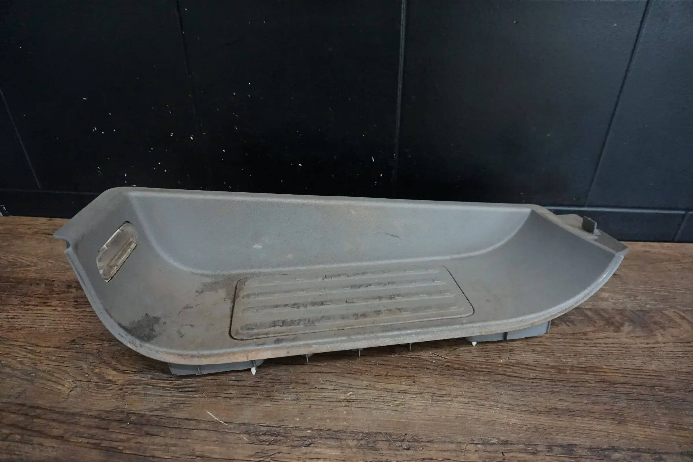 VW T5 T6 Trittstufe Einstieg Verkleidung Highline Fahrerseite 7H5863735B Grau - Bild 1