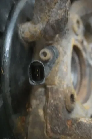 Achsschenkel Radlagergehäuse vorne rechts AUDI A3 8P 3.2 QUATTRO VW Golf 5 R32 - Bild 8
