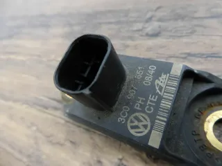 VW Sharan 7N Beschleunigunssensor Dämpferregelung Set rechts 3C0907651 - Bild 3
