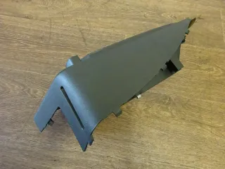Auflage links Hutalage Ablage hinten 1P0867761H Seat Leon 1P Bj 2007 - Bild 2