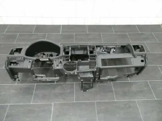 VW Bus T5 Multivan Armaturenbrett Schalttafel Instrumententafel 7H5857003B - Bild 1