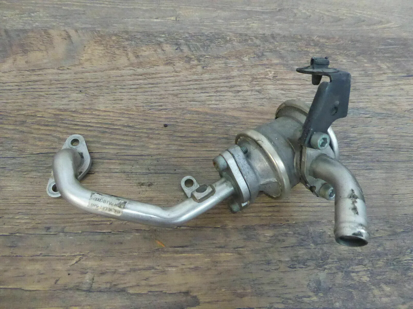 AUDI A4 S4 8H B6 Cabrio AGR VENTIL ABGASRÜCKFÜHRUNG ABGAS links 078131102L - Bild 1