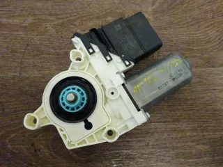 Seat Leon 1P Fensterhebermotor hinten links 1K0959703N Fensterheber Motor - Bild 1
