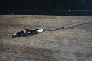 VW Touareg 7L 5.0 V10 Gurtversteller vorne rechts Valeo 404841 - Bild 2