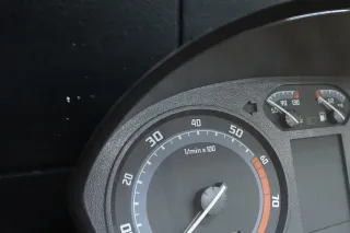 Skoda Fabia 6Y 1,2 Tachometer Tacho DZM Drehzahlmesser 6Y0920883M - Bild 4