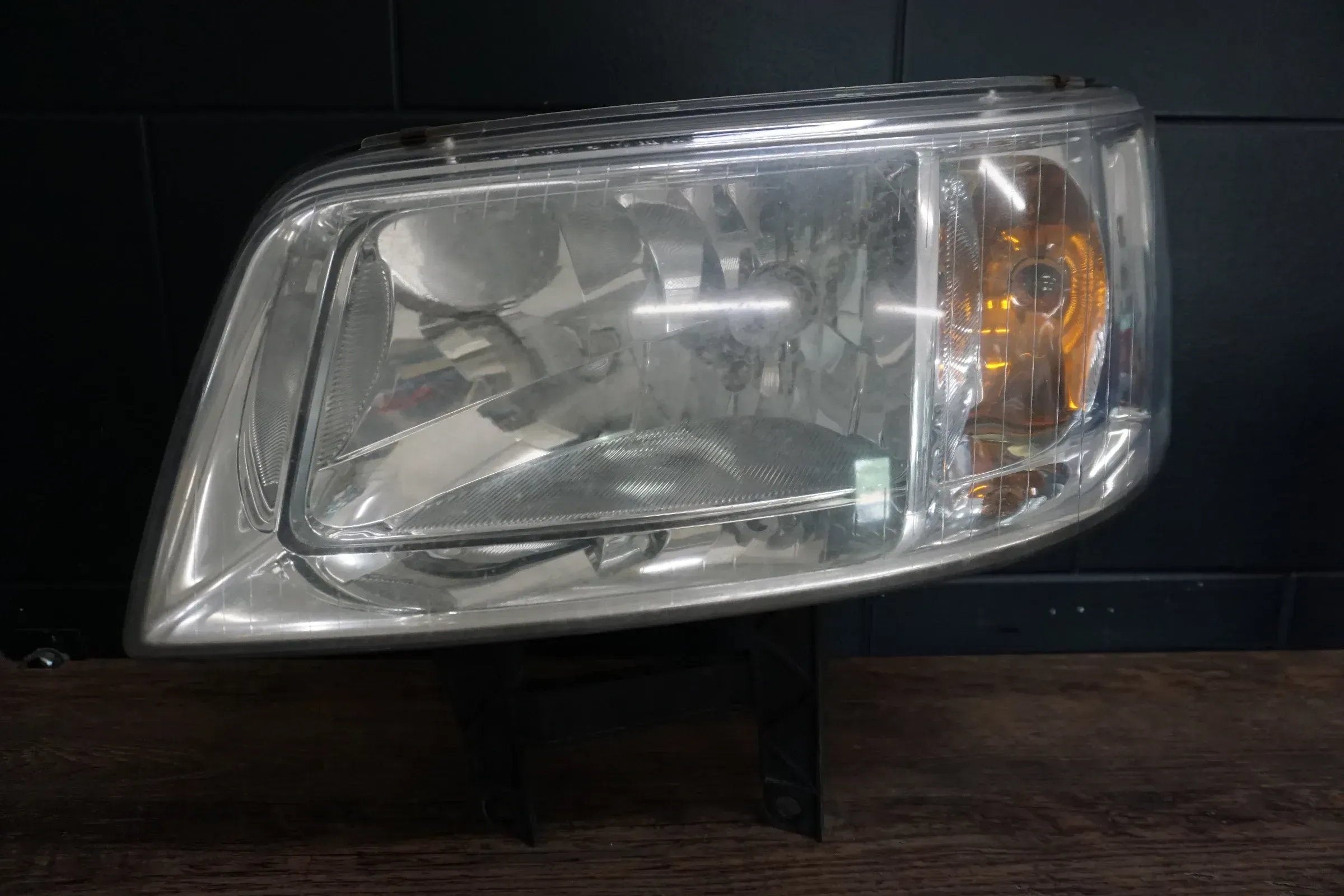 VW T5 7H Multivan Transporter Scheinwerfer Frontscheinwerfer links 7H1941015N - Bild 1