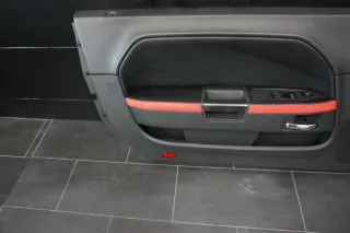Dodge Challenger 2 Türer Türverkleidung Leder Rot Schwarz Leder 1GK011DVAL - Bild 5