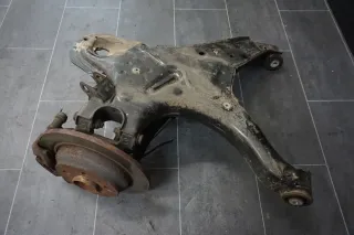 MERCEDES VITO W447 Achsschenkel links hinten A4473570206 Querlenker - Bild 4
