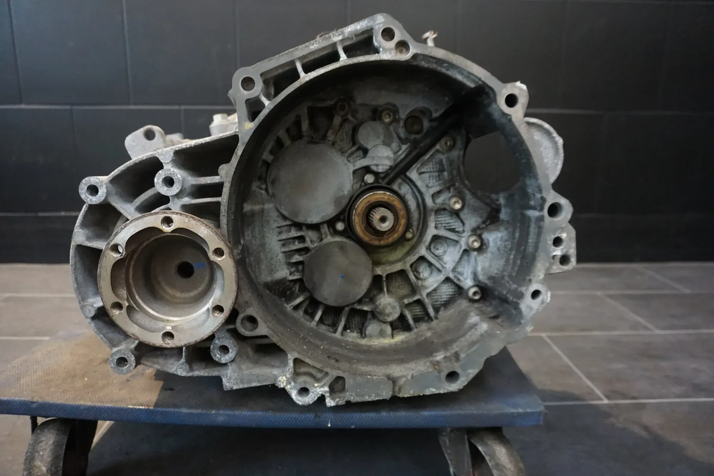 VW Audi Getriebe 6 Gang Schaltgetriebe KNU Eos 1Q Golf 5 Passat 3C A3 8P - Bild 1