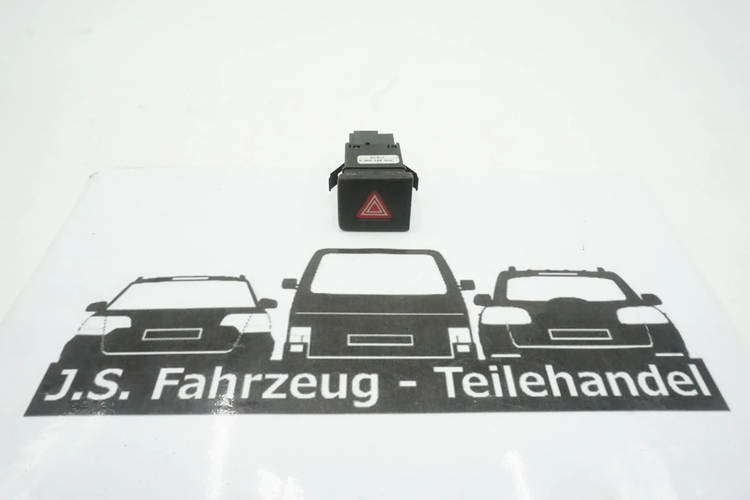 VW T5 7H Multivan Schalter Taster Warnblinker Warnblinkschalter 7H5953235A - Bild 1