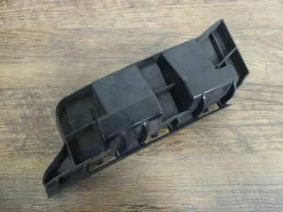 Halter Befästigung Führung Grundträger Mercedes W204 A2048800603 hinten rechts - Bild 1