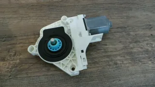 Audi A4 B8 8K Avant Fensterhebermotor Fensterheber Motor HL 8K0959811A - Bild 2