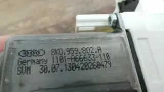 Audi S5 8T Cabrio Fensterhebermotor Fensterheber Motor vorne rechts 8K0959802A - Bild 3