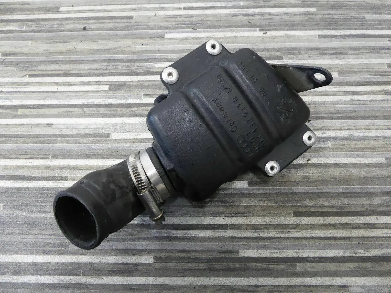 Audi A4 B6 A6 3.0 V6 ASN AVK Resonator Resonanzbehälter 06C133911B - Bild 1