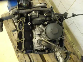Audi A6 4B C5 2,5 V6 TDI AKE Motorblock Rumpf Motor - Bild 8