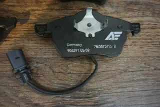 Volkswagen Bremsbeläge Vorne Hinten Satz Pad 7m3615115b - Bild 2