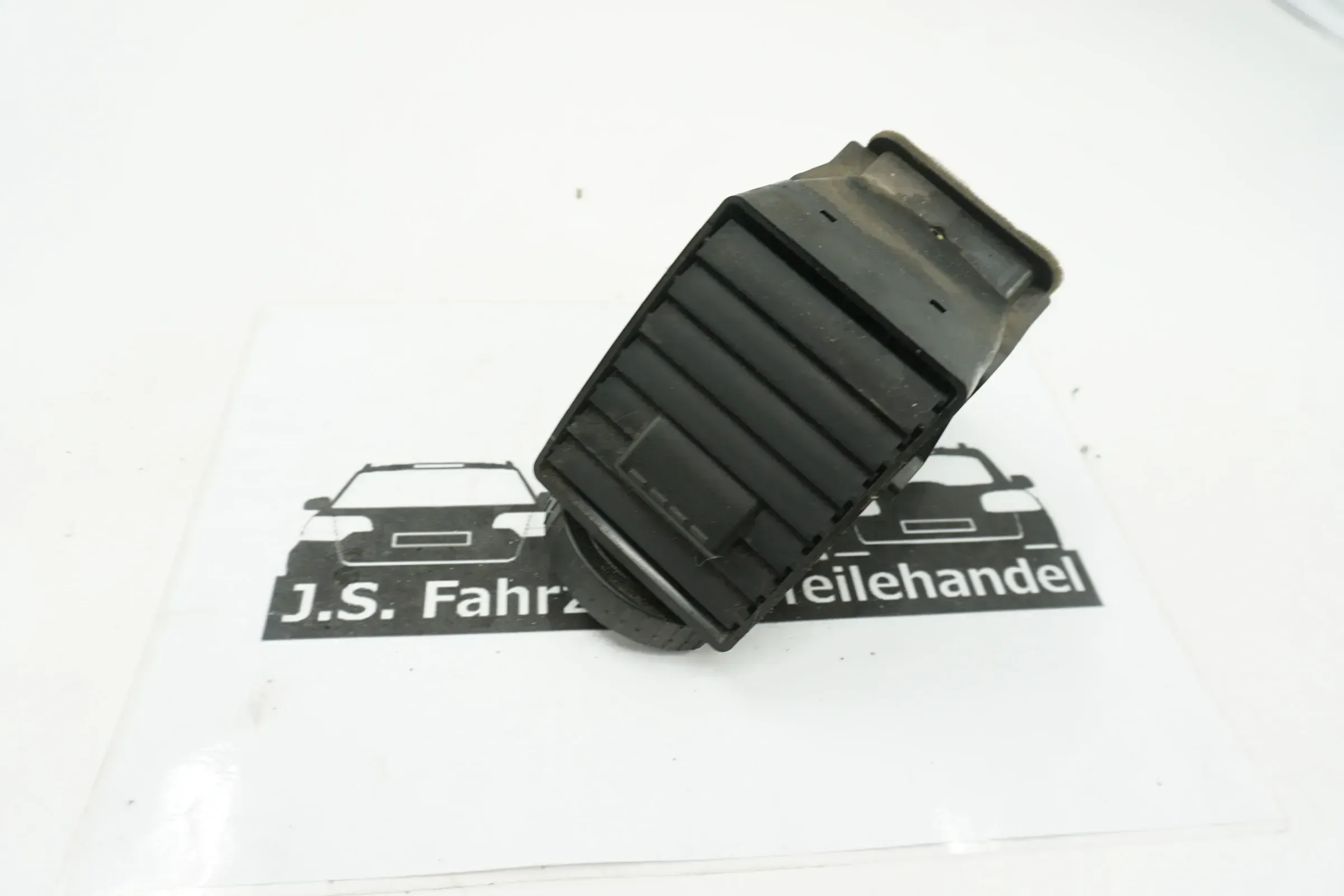 VW T5 2003-2009 Transporter Luftdüse Armaturenbrett Links neben Radio 7H0815705C - Bild 1
