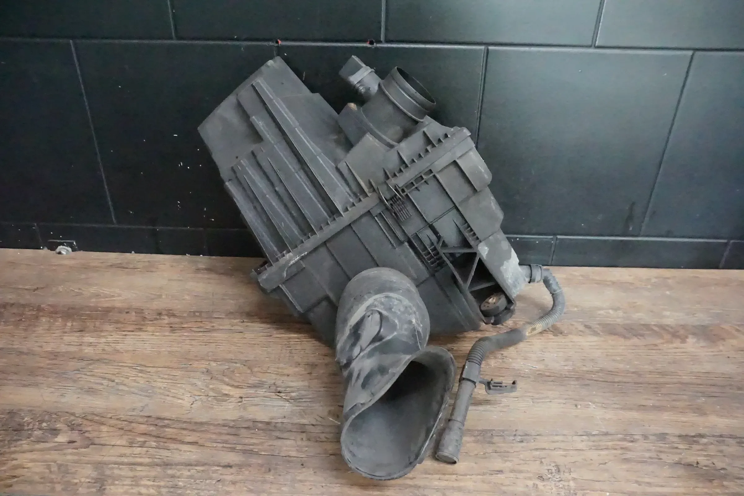 VW T5 7H TDI Original Luftfilterkasten mit Luftmassenmesser 038906461B 7H0129601 - Bild 1