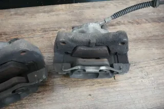 VW T5 Bremse vorn vorne Komplett Set 2.5 TDI Scheiben Halter Beläge AXE 174PS - Bild 6