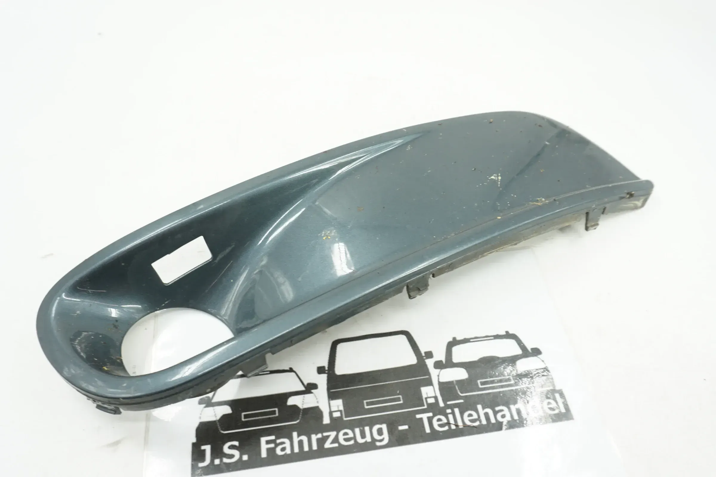 VW T5 Multivan Blende Stoßstange vorne rechts Samoarot grau LD7U 7H5807490 - Bild 1