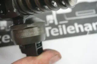 VW T5 7H 7J 06-10 2.5 TDI BNZ Pumpe-Düse Einheit Einspritzeinheit 070130073R - Bild 9