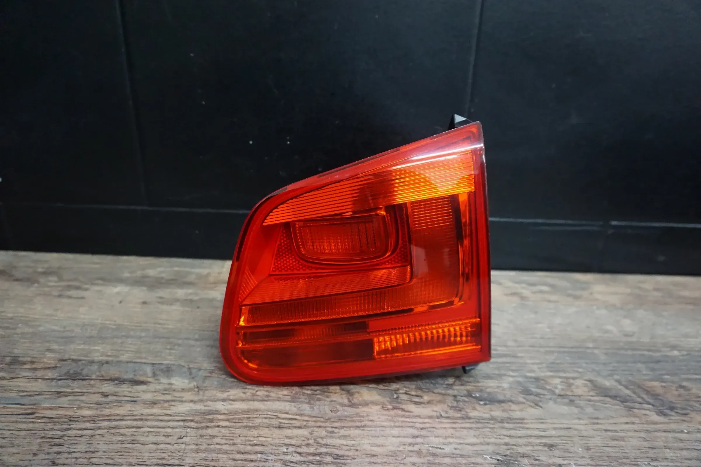 VW Tiguan 5N Heck Rückleuchte Rücklicht Schlussleuchte hinten rechts 5N0945094G - Bild 1