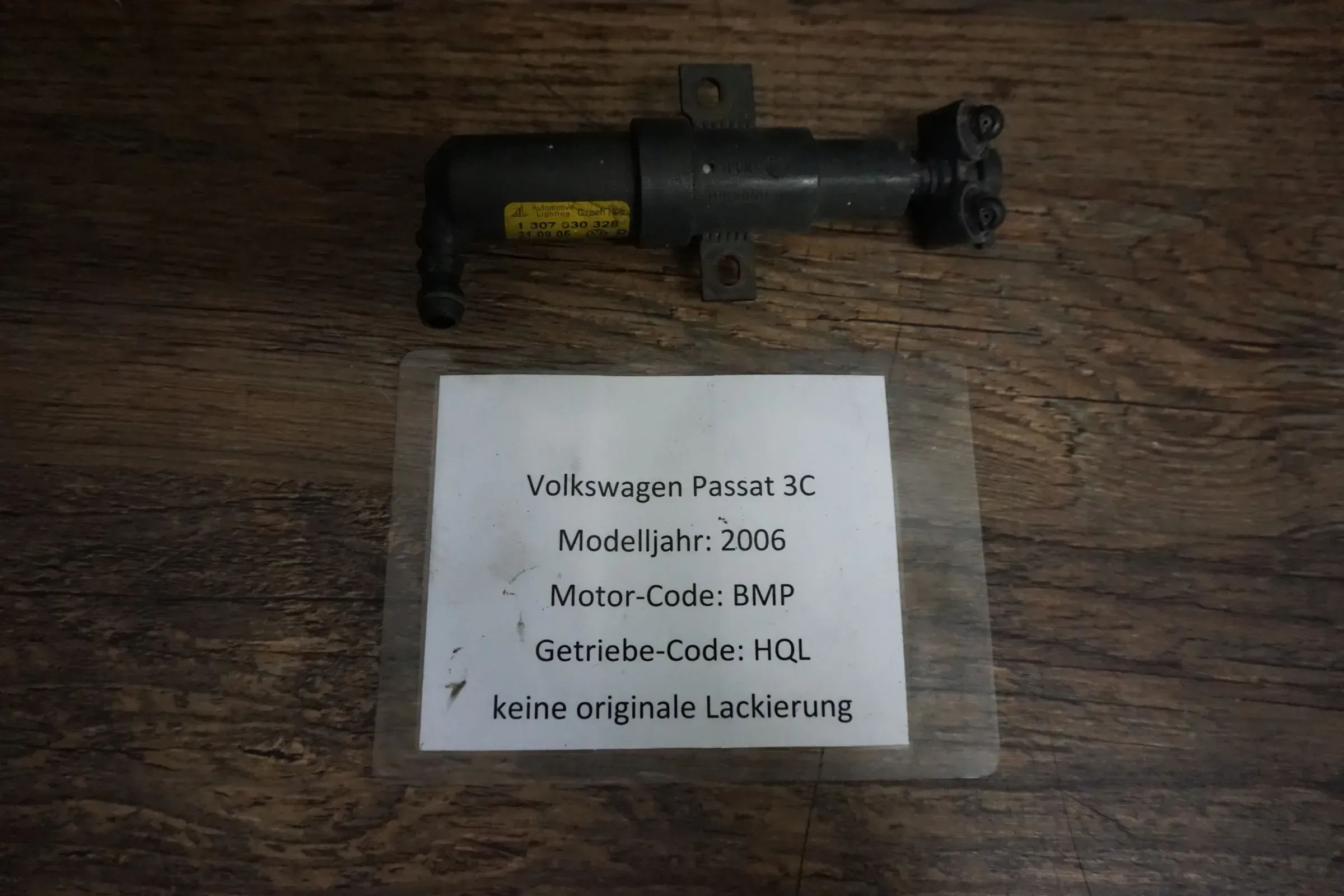 VW Passat 3C 3C0955104A Hubzylinder rechts Scheinwerferreinigung - Bild 1