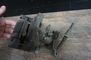 Bremssattel TRW 38 hinten rechts / ŠKODA OCTAVIA 5E 2.0 TDI / 5Q0615424A - Bild 4