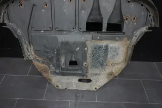 Unterbodenschutz Verkleidung vorne Audi TT 8N Unterfahrschutz V6 Carbio R32 - Bild 4