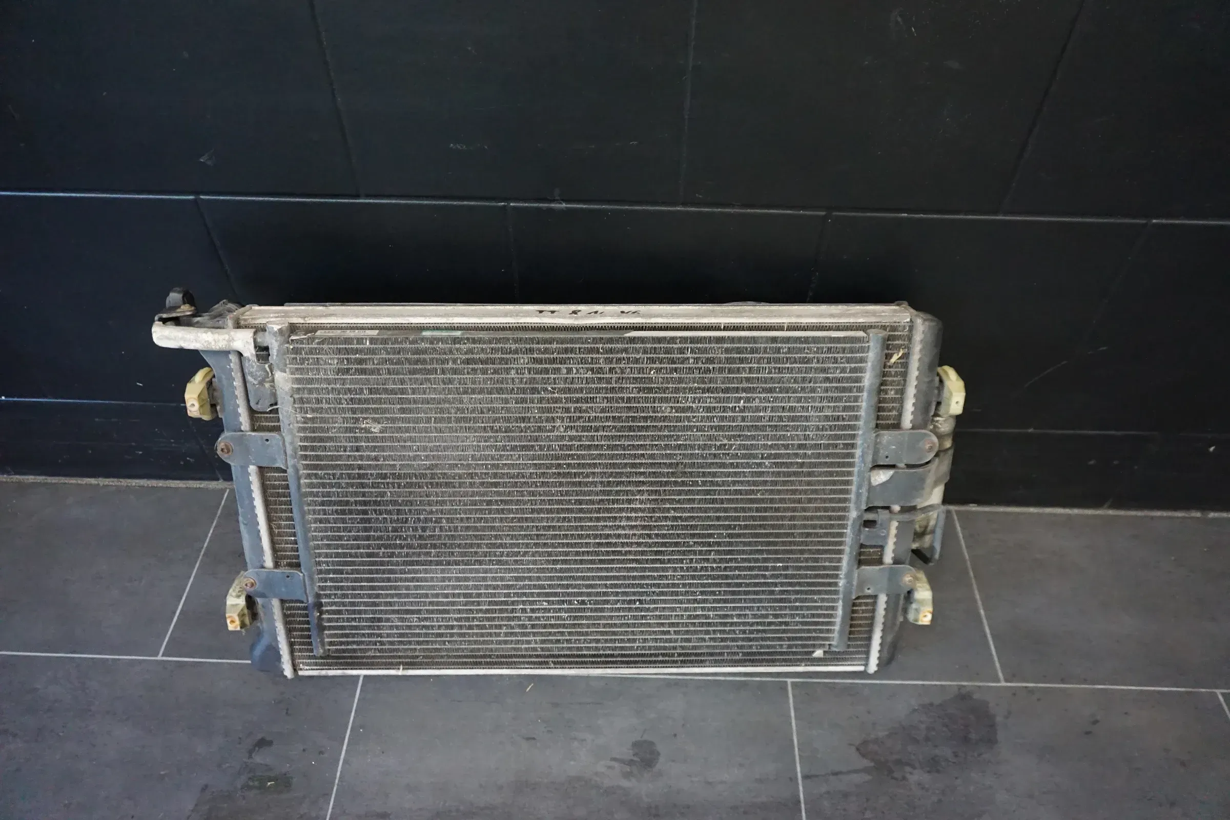 AUDI TT V6 3.2 8J Kühlerpaket Klimakühler Lüfterzarge Lüfterpaket Handschalter - Bild 1