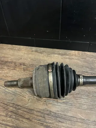 Original VW T5 Bus Multivan 1,9 TDI Antriebswelle vorne links 7H0407271AG Autom. - Bild 3