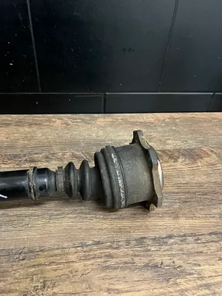 Original Audi A6 4B Antriebswelle Gelenkwelle vorne rechts 4B0407272F - Bild 2