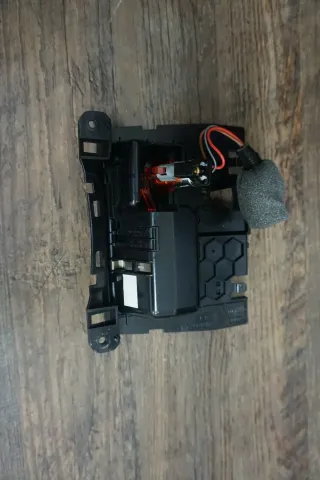 Audi A4 8K Limousine Aschenbecher Ascher mit Gehäuse Anzünder 8K0857951C - Bild 2