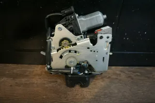 ORI Zentralverriegelung hinten JEEP CHEROKEE 2015 Schloss Heckklappe A95-61313-A - Bild 3