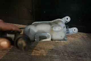 8K0121405E Seat Exeo CAGC 2.0 TDI Ausgleichsbehälter Behälter Kühlwasser Kühler - Bild 6