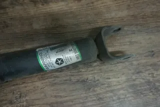 ORIG Stossdämpfer hinten hinten JEEP GRAND CHEROKEE IV WK2 2017 68261974AA - Bild 2