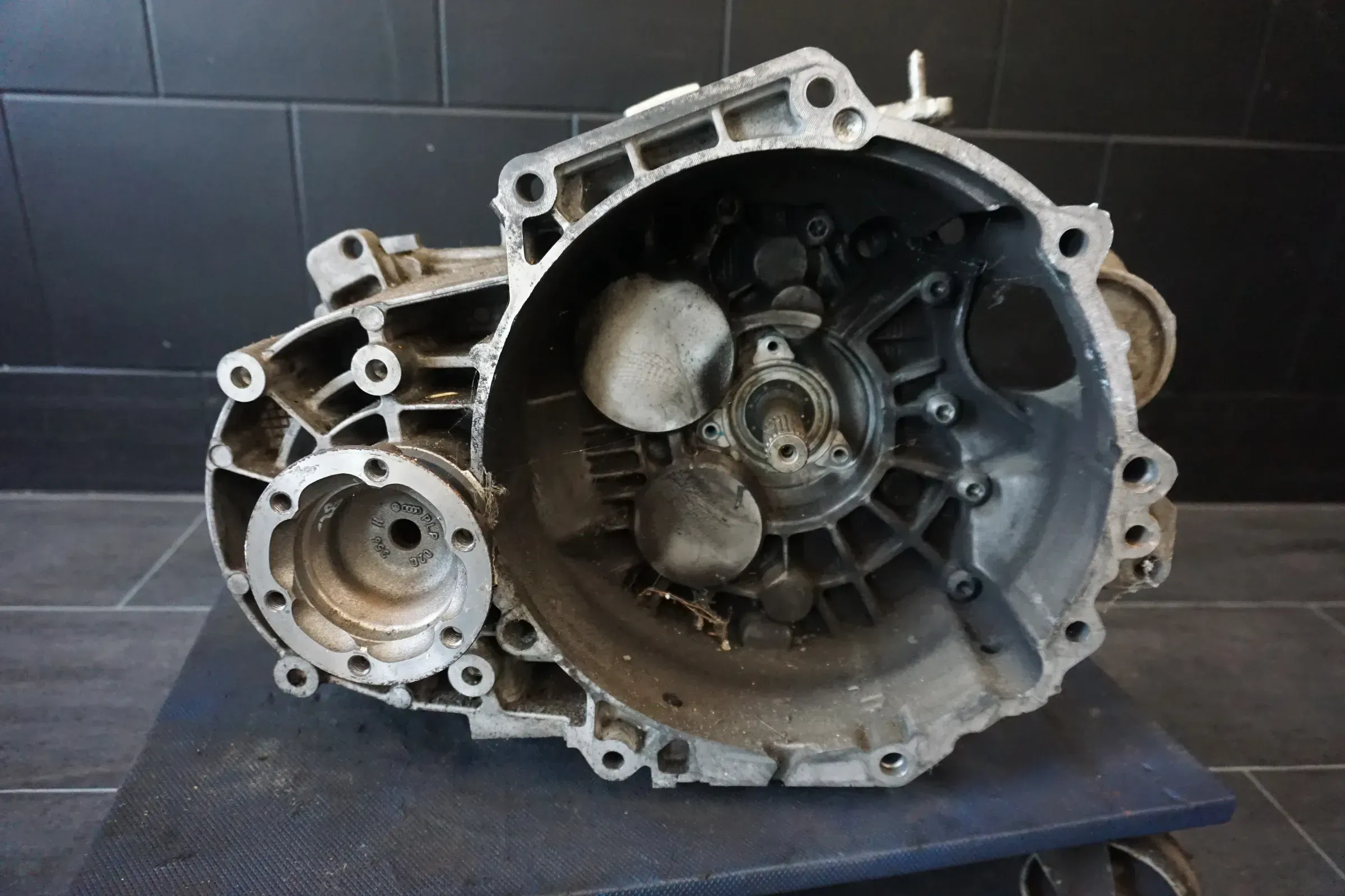 Getriebe VW Golf 6 VI GTI Edition 35 2,0 TFSI 173KW KZW Original - Bild 1