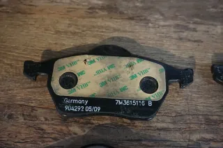 Volkswagen Bremsbeläge Vorne Hinten Satz Pad 7m3615115b - Bild 5