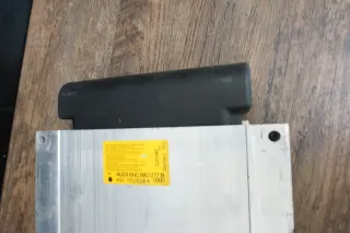 Kopfstütze Überrollbügel Sicherheitsmodul hinten Überrollschutz 8H0880077B AUDI - Bild 2
