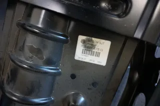 7L0881678G Original VW Touareg 7L Sitzgestell Sitz Konsole vorne rechts VR - Bild 3