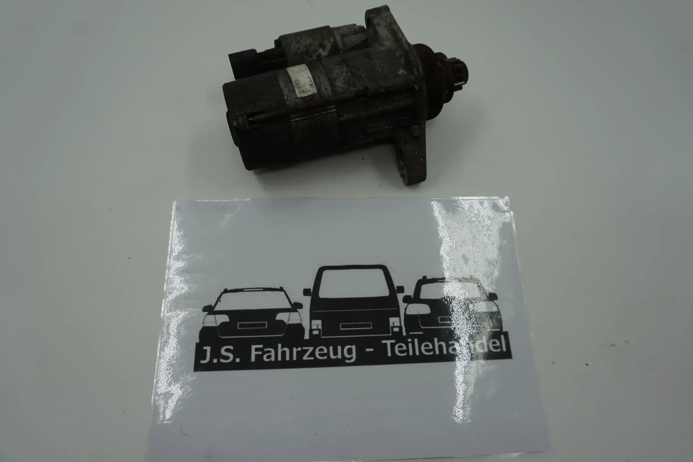 Orginalteil Anlasser Starter VW T5 1.9 TDI Kombi 2009 BRS JQT 02Z911023H - Bild 1