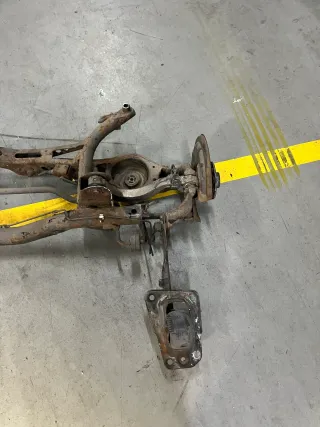 Hinterachse Achskörper VW Golf VI 6 Limousine 1K0505315BM 1K0500049FD komplett - Bild 2